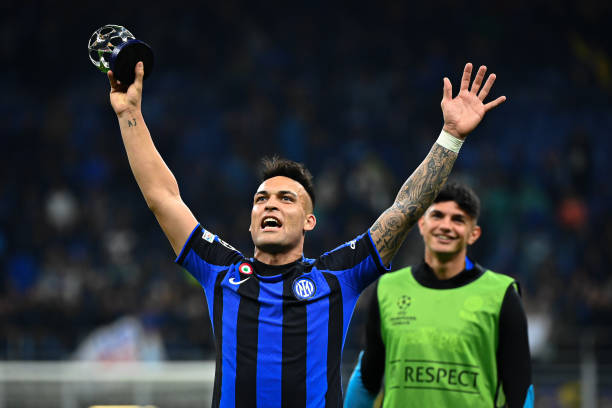 手张颜齐在 手张颜齐在