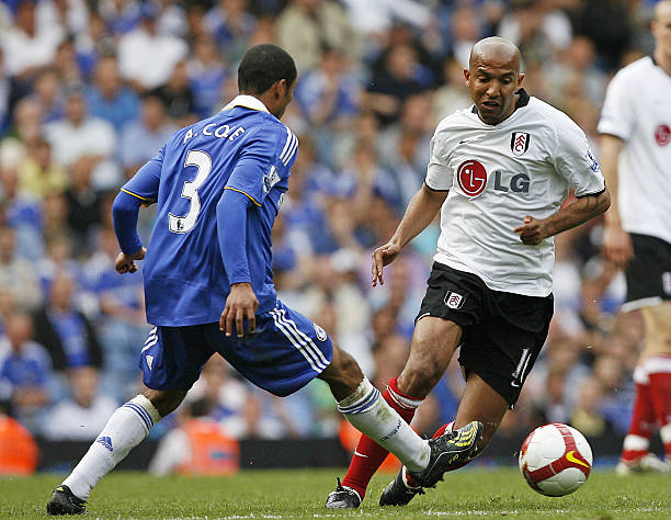 与机遇并存 与机遇并存